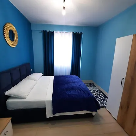 Hidden Gem, Modern 2bedroom, Amazing Terrace-free Parking-your Away From Lägenhet *