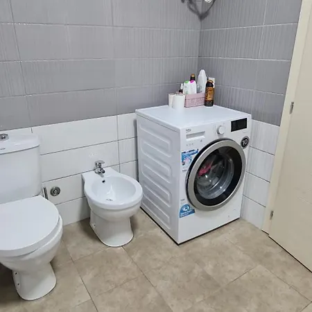 Daire Hidden Gem, Modern 2bedroom, Amazing Terrace-free Parking-your Away From Tiran
