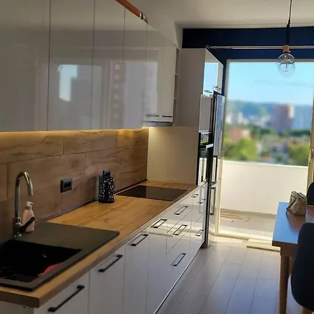 Hidden Gem, Modern 2bedroom, Amazing Terrace-free Parking-your Away From Apartmán *