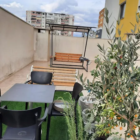 Hidden Gem, Modern 2bedroom, Amazing Terrace-free Parking-your Away From Appartamento *