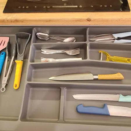 Hidden Gem, Modern 2bedroom, Amazing Terrace-free Parking-your Away From Apartmán