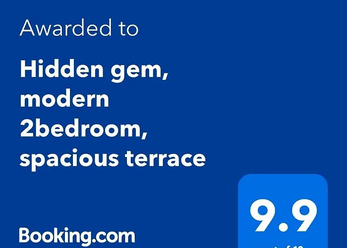 Hidden Gem, Modern 2bedroom, Amazing Terrace-free Parking-your Away From Тирана