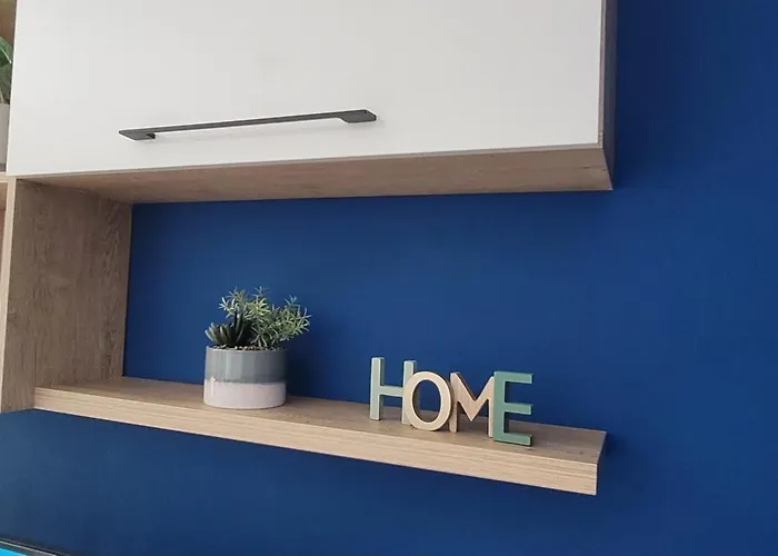 Hidden Gem, Modern 2bedroom, Amazing Terrace-free Parking-your Away From Тирана