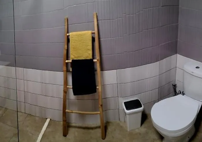 Hidden Gem, Modern 2bedroom, Amazing Terrace-free Parking-your Away From Апартаменты *