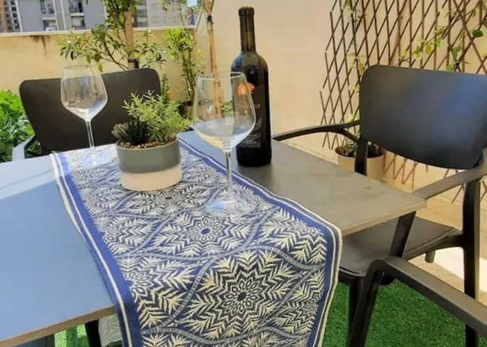 Apartment Hidden Gem, Modern 2bedroom, Amazing Terrace-free Parking-your Away From Tirana