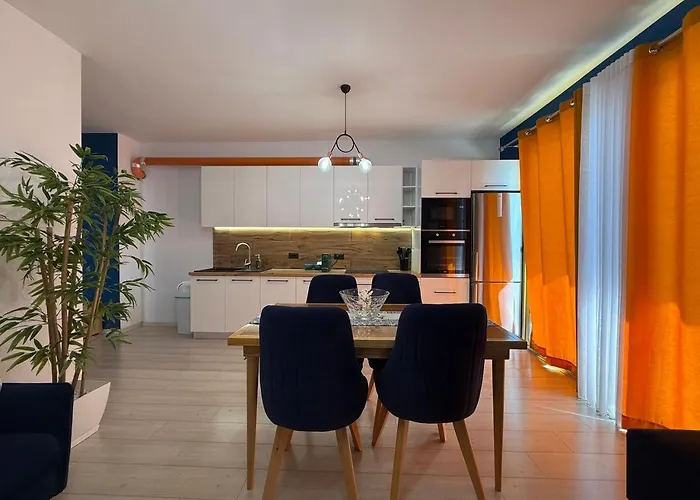 Апартаменты Hidden Gem, Modern 2bedroom, Amazing Terrace-free Parking-your Away From *